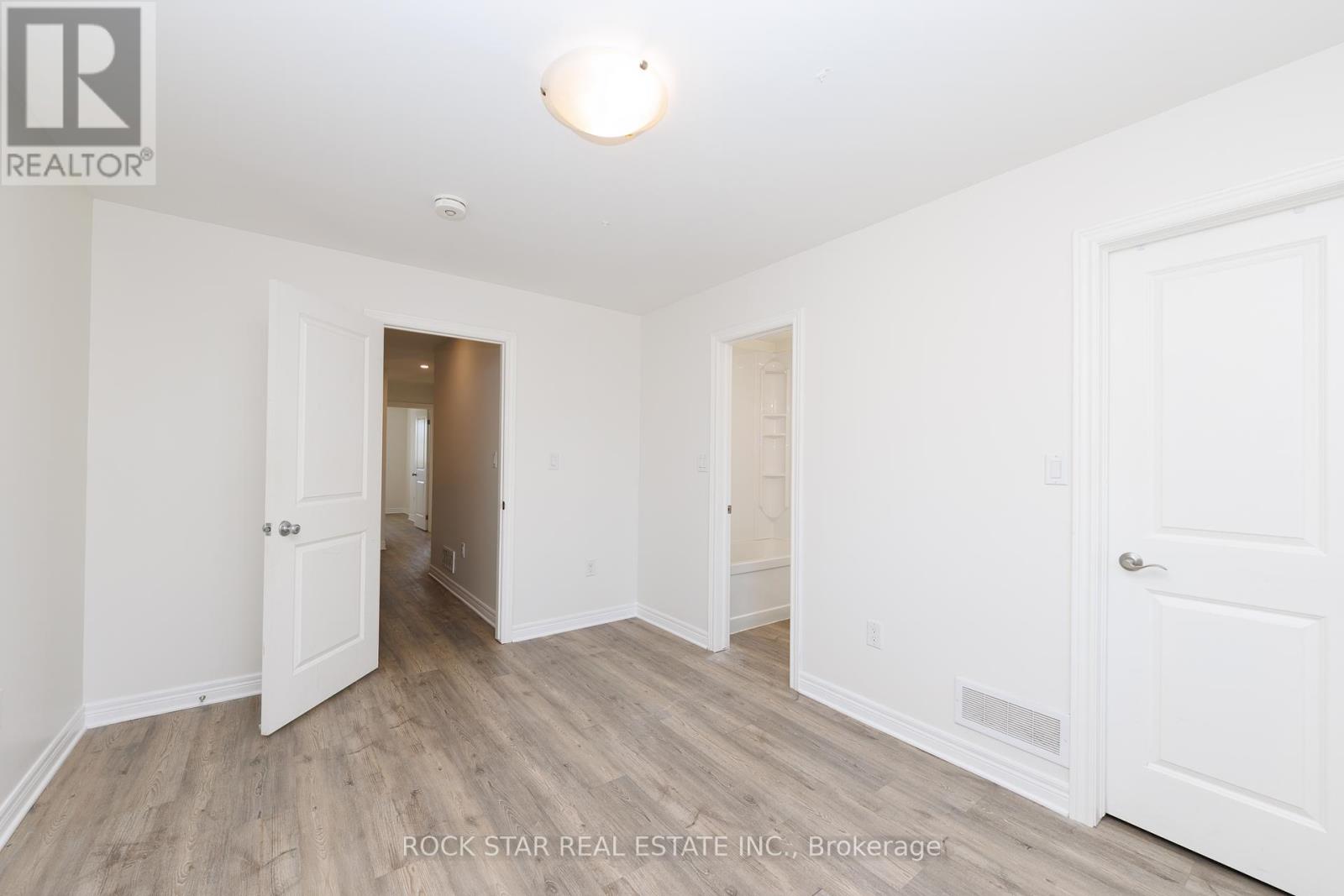 Photo 27 of 52 B Merigold Street, St Catharines ON
