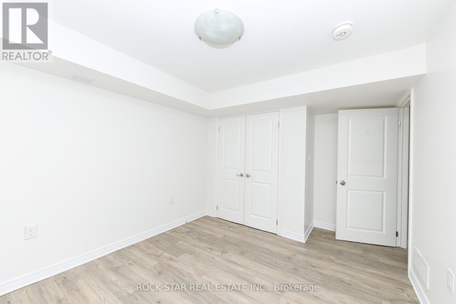Photo 34 of 52 B Merigold Street, St Catharines ON