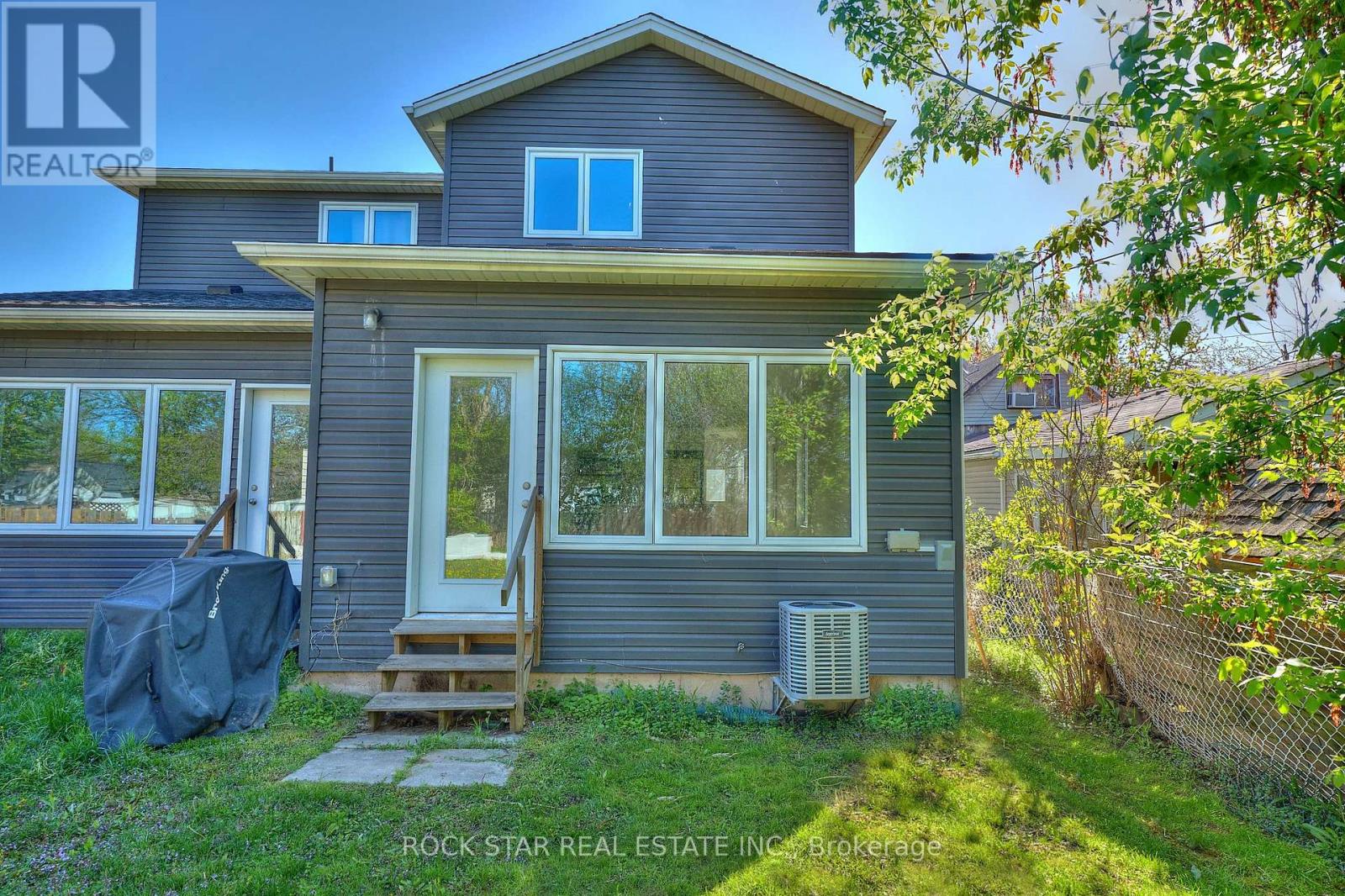 Photo 36 of 52 B Merigold Street, St Catharines ON