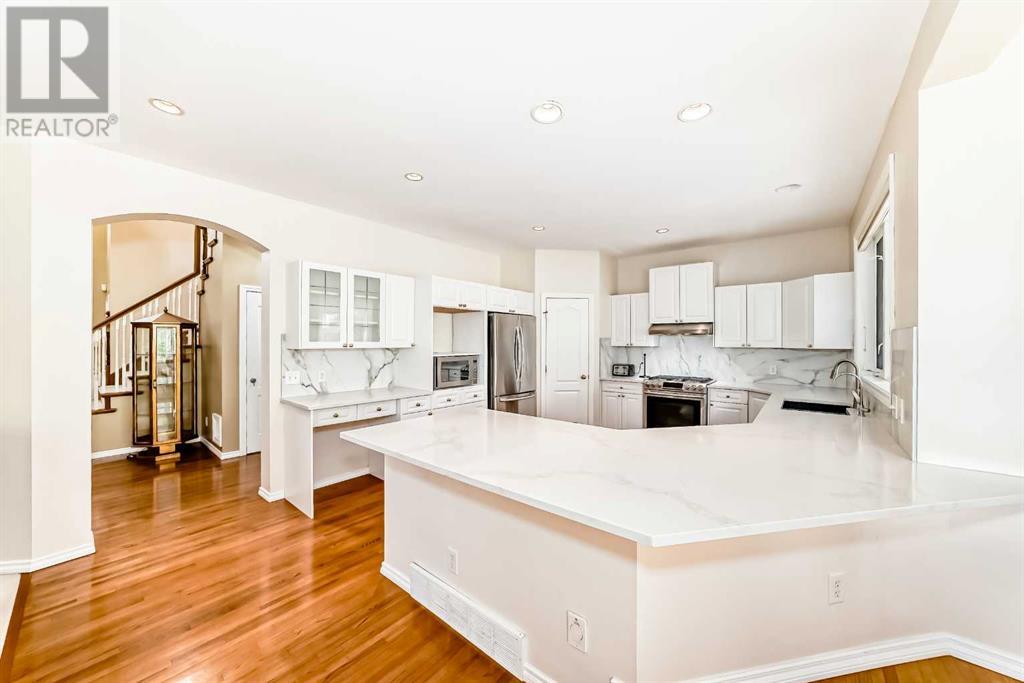 Single Family House for Sale in  Discovery Place SW Discovery Ridge Calgary 