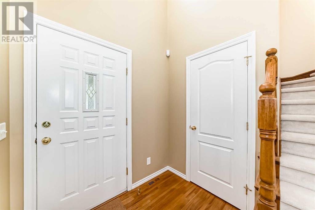 Single Family House for Sale in  Discovery Place SW Discovery Ridge Calgary 