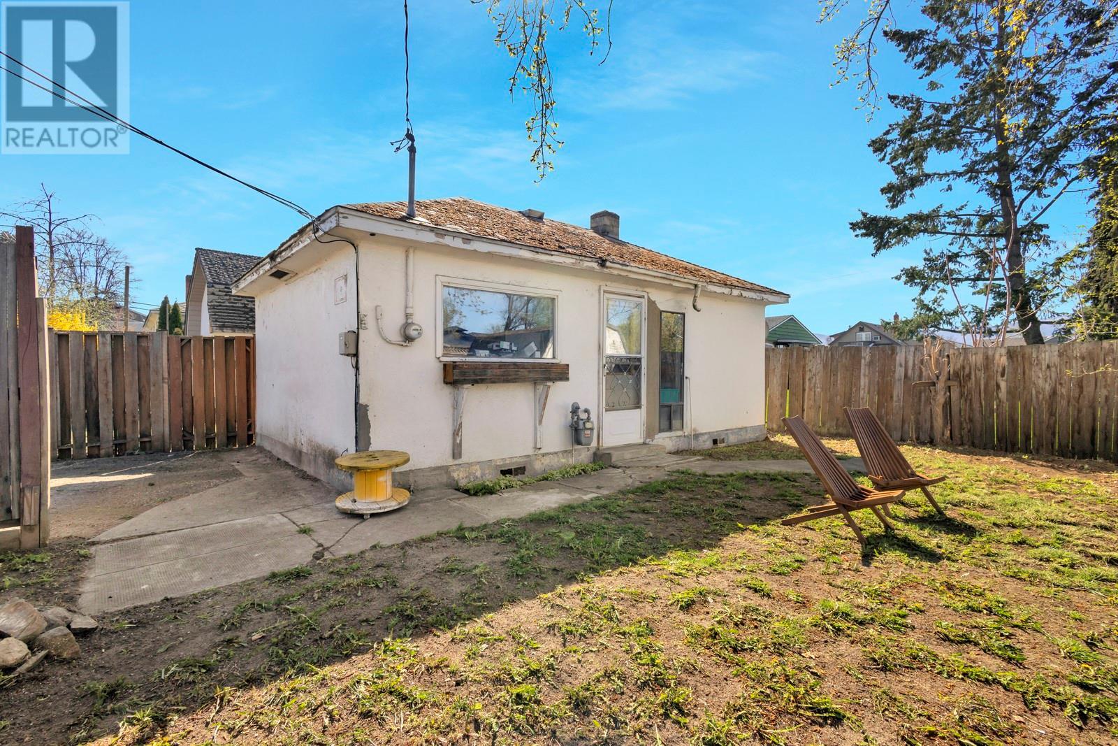 2054 Ethel Street, Kelowna