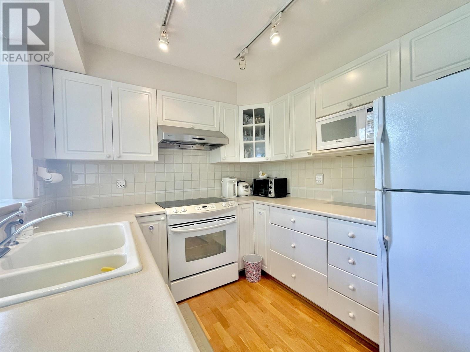 707 5775 HAMPTON PLACE, Vancouver