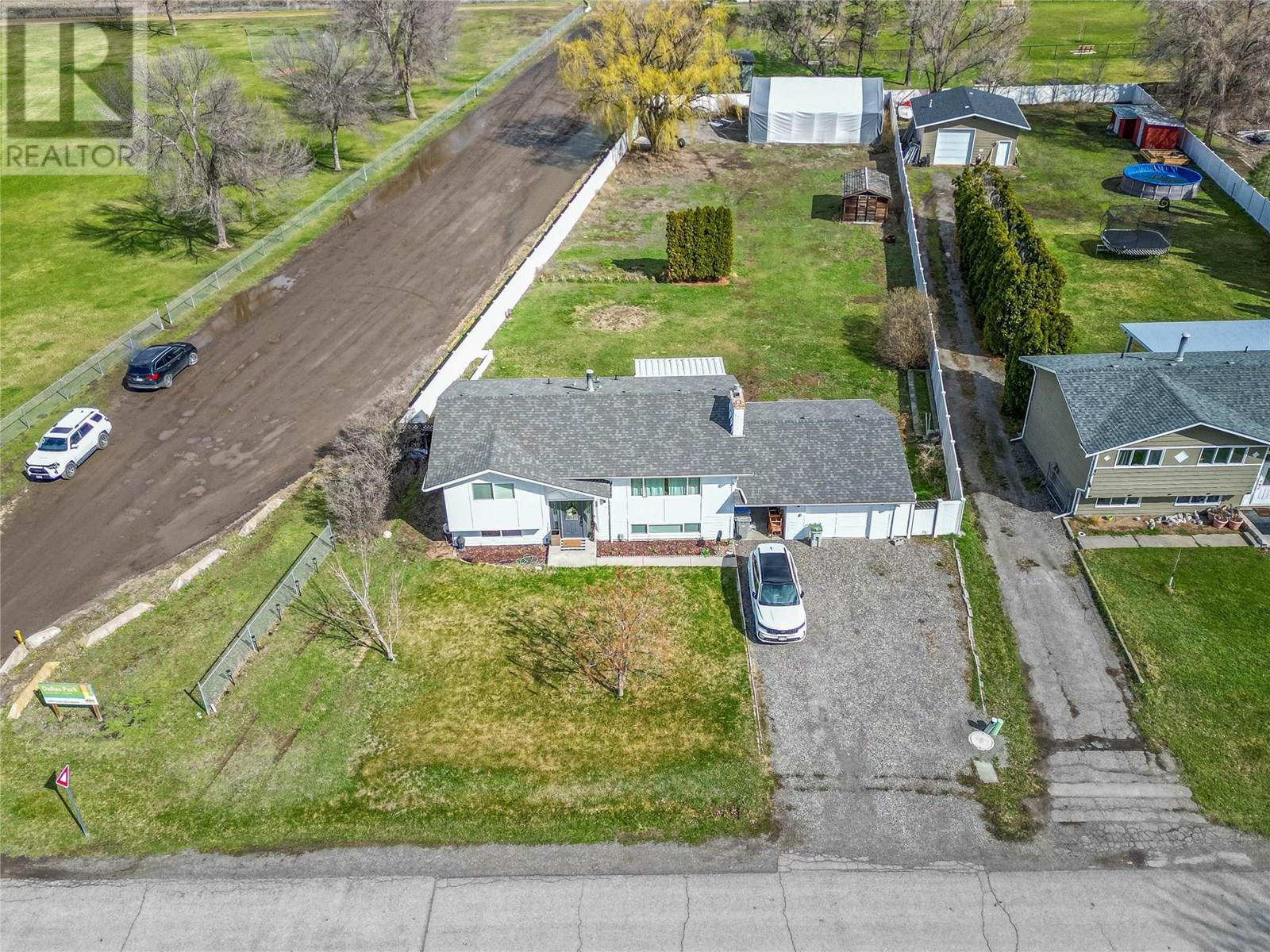 Photo 6 of 5764 Todd Hill Crescent, Kamloops BC