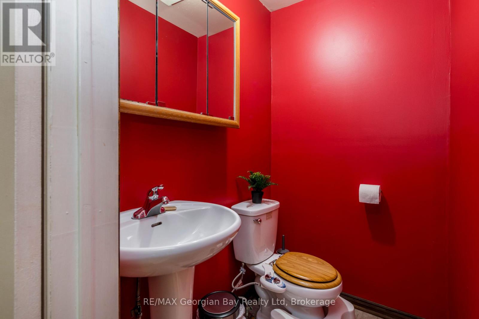 Photo 16 of 23 Duquette Court, Tiny ON