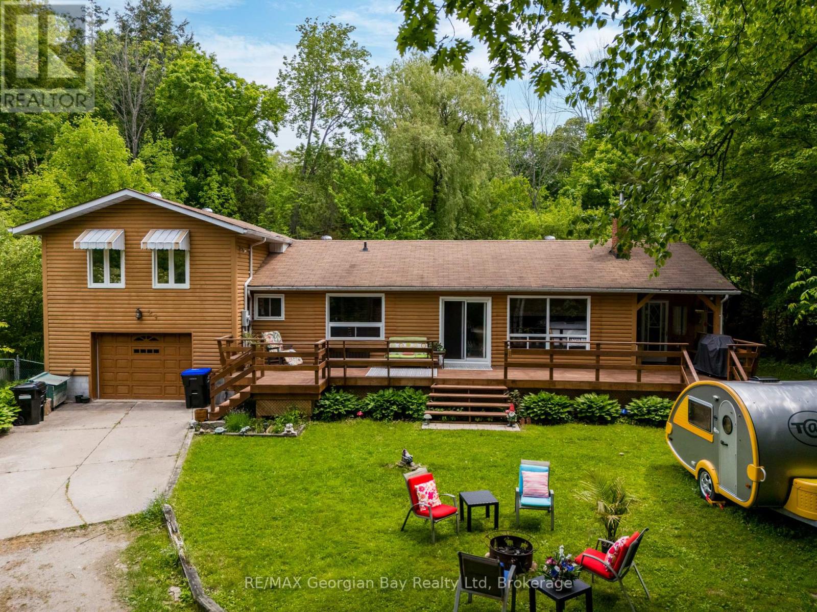 Photo 3 of 23 Duquette Court, Tiny ON