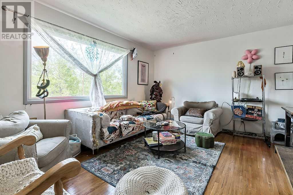 Single Family House Bi-level for Sale in   Street NW Rosemont Calgary 