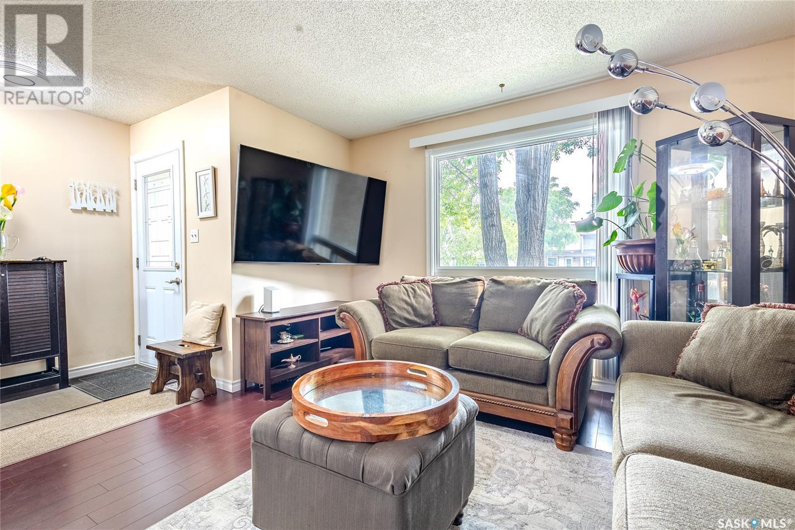 Single Family House 2 Level for Sale in   Mckercher DRIVE Saskatoon 