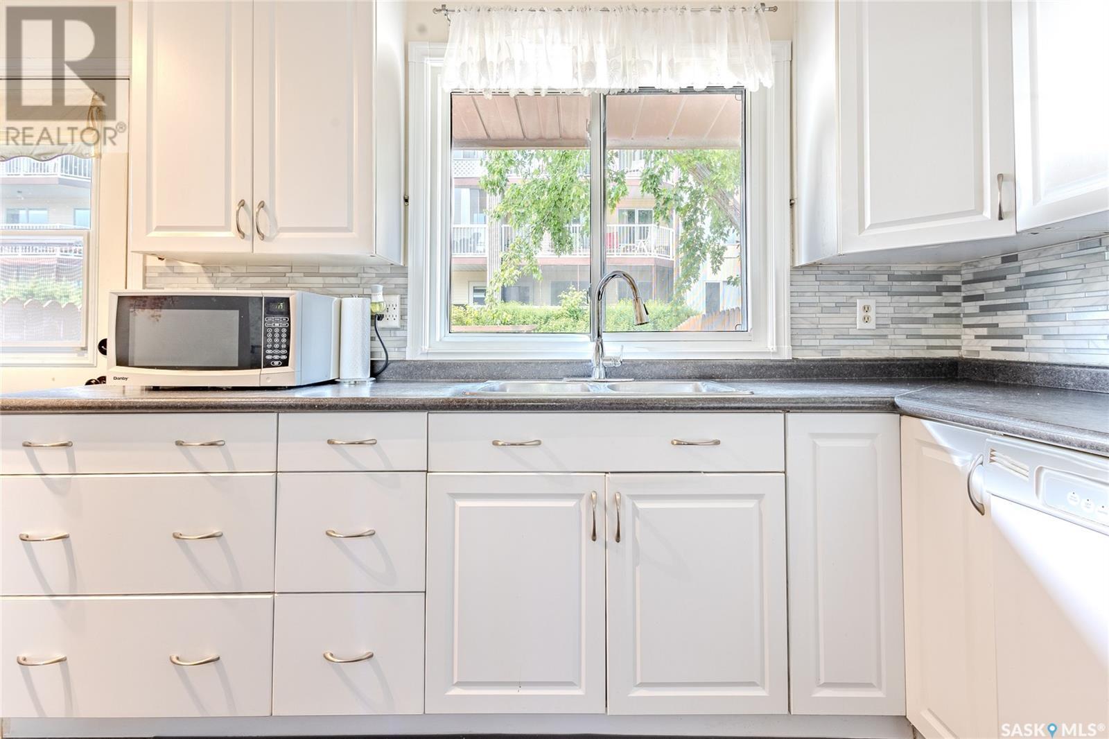 Single Family House 2 Level for Sale in   Mckercher DRIVE Saskatoon 