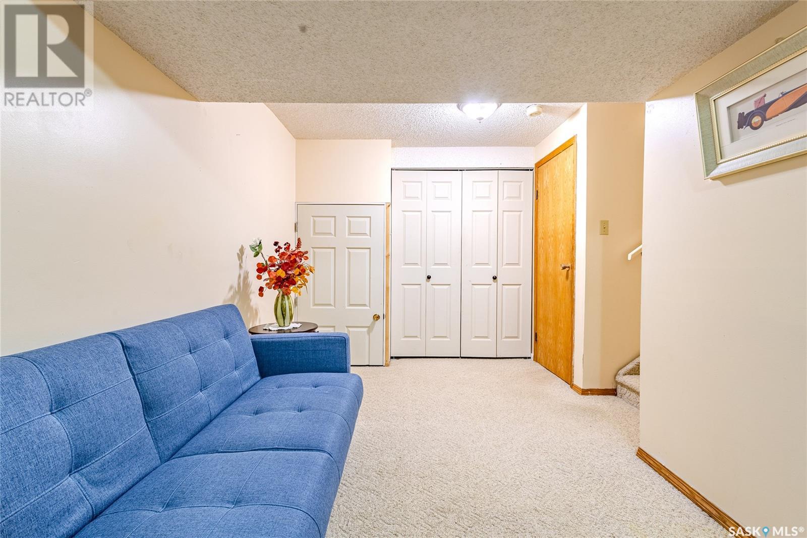 Single Family House 2 Level for Sale in   Mckercher DRIVE Saskatoon 