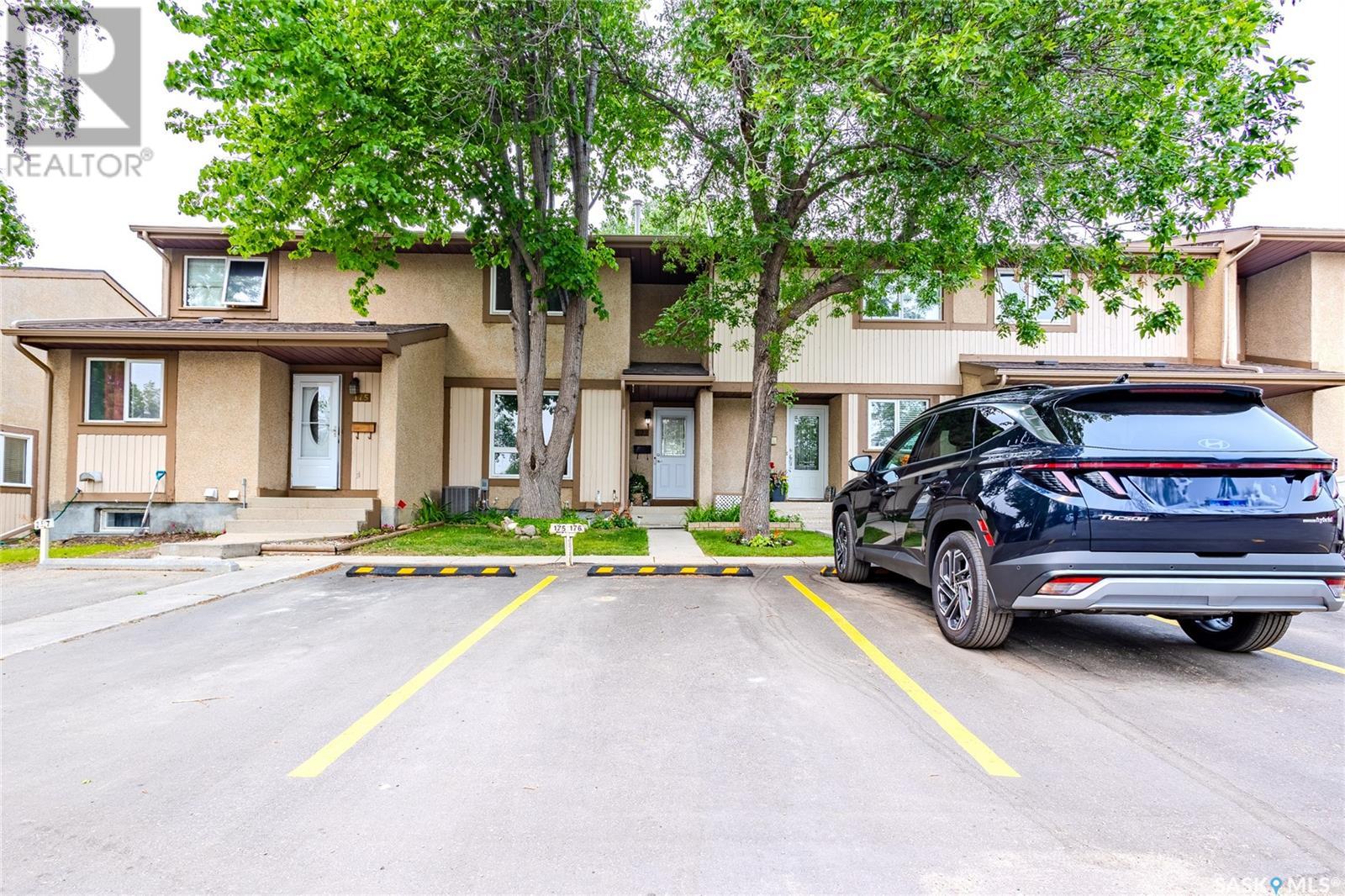 Single Family House 2 Level for Sale in   Mckercher DRIVE Saskatoon 