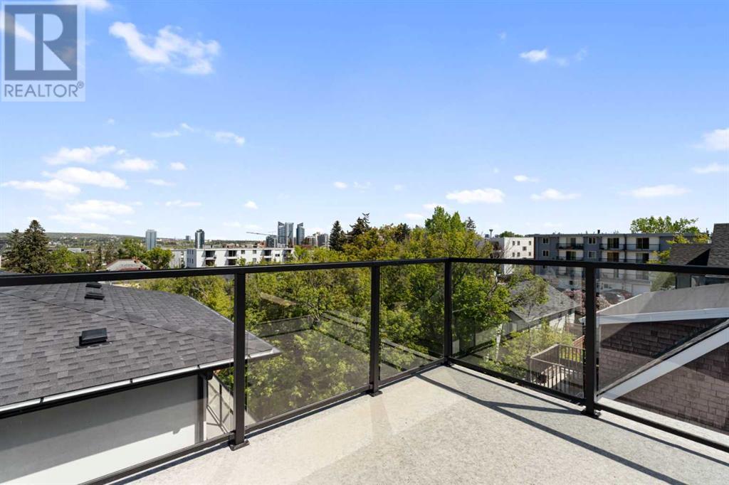 Single Family House for Sale in   Avenue SW Bankview Calgary 