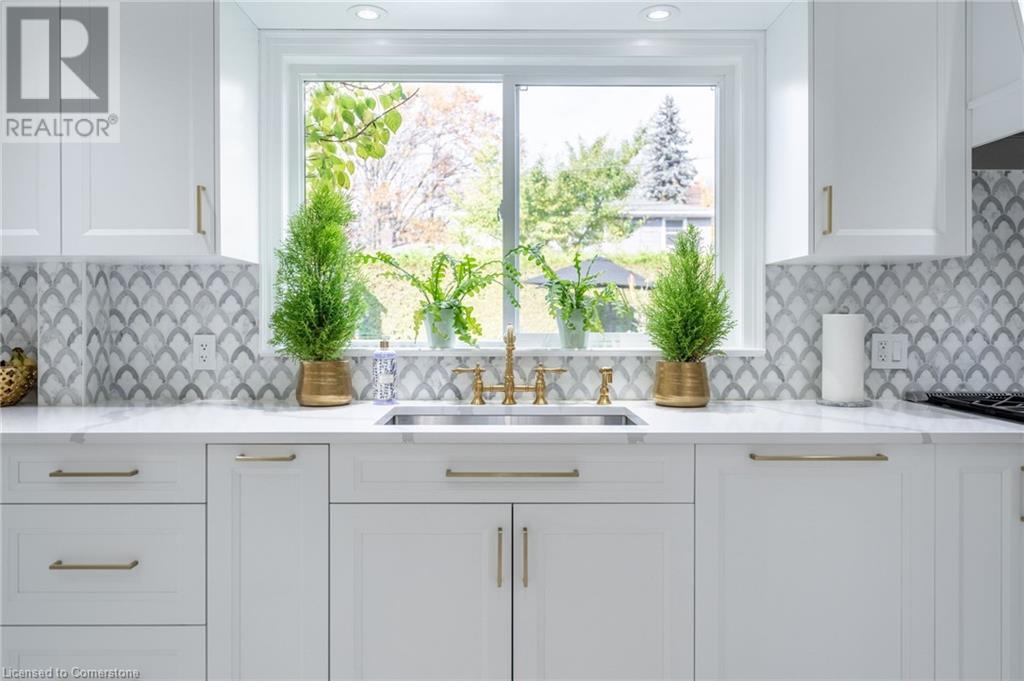 Photo 42 of 4195 Spruce Avenue, Burlington ON