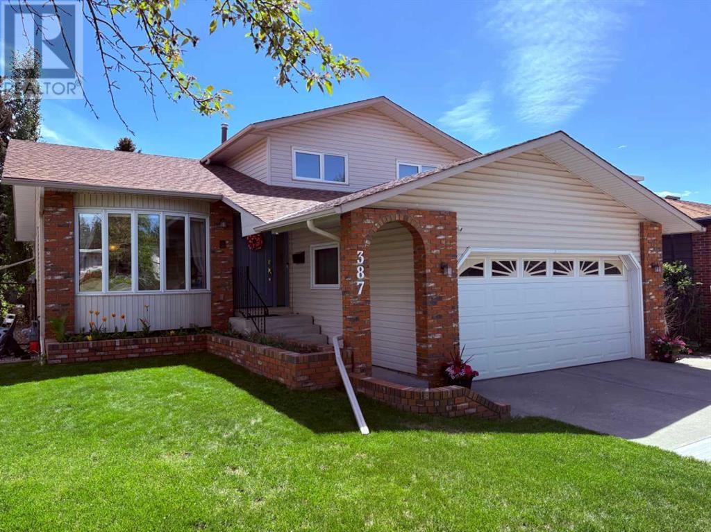 387 Silvergrove Drive NW, Calgary, Alberta