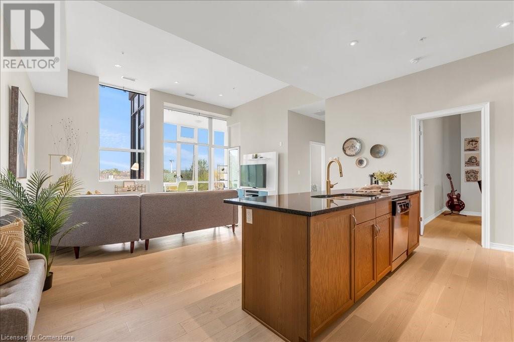 Photo 10 of 50 Murray Street W Unit 301, Hamilton ON