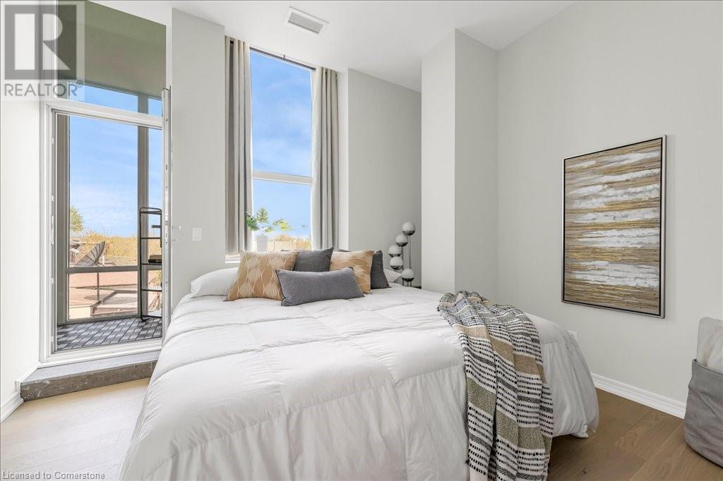 Photo 17 of 50 Murray Street W Unit 301, Hamilton ON