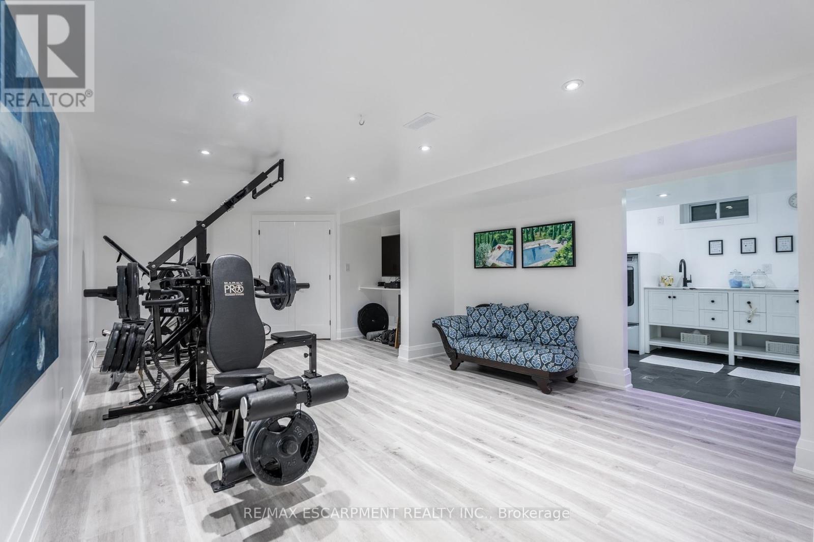 Photo 30 of 4195 Spruce Avenue, Burlington ON
