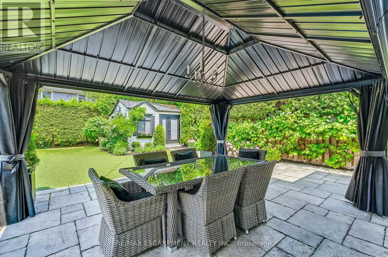 Photo 35 of 4195 Spruce Avenue, Burlington ON
