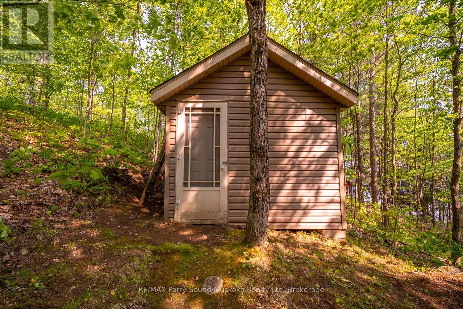 Photo 37 of 40 Jack And Vernas Lane, Magnetawan ON