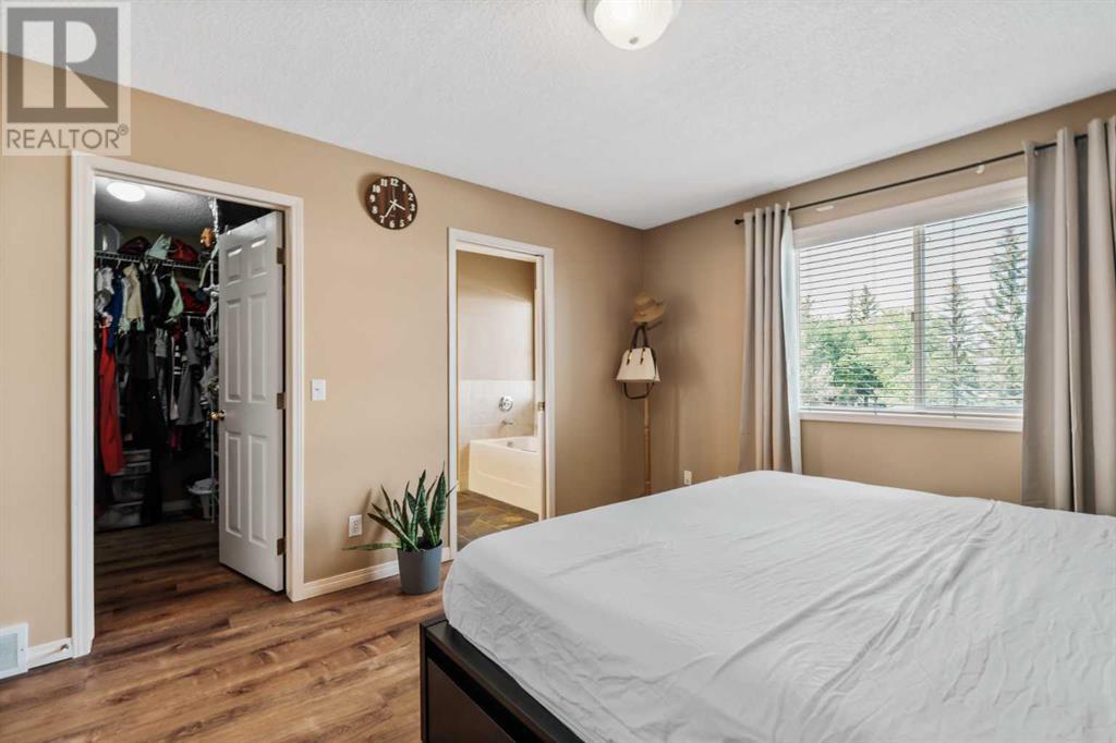 Single Family House for Sale in  Citadel Lane NW Citadel Calgary 