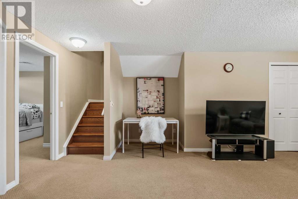 Single Family House for Sale in  Citadel Lane NW Citadel Calgary 