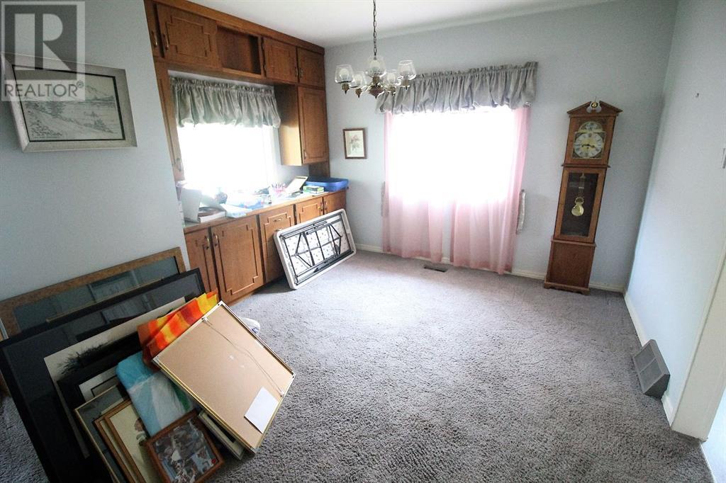 Single Family House Bungalow for Sale in   Avenue NW Crescent Heights Calgary 