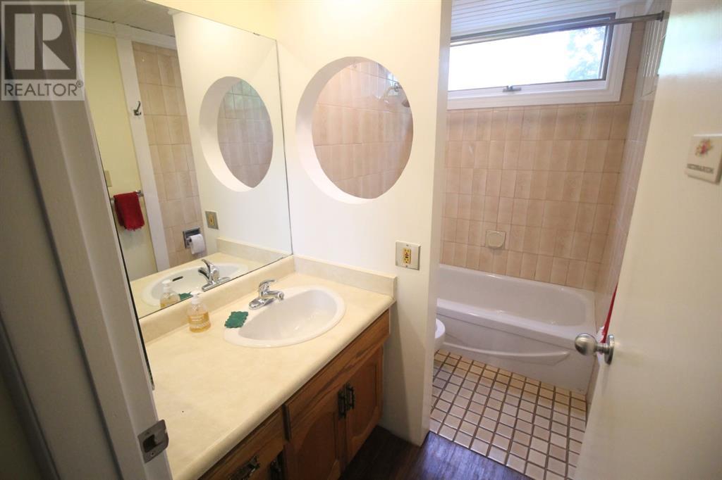 Single Family House Bungalow for Sale in   Avenue NW Crescent Heights Calgary 