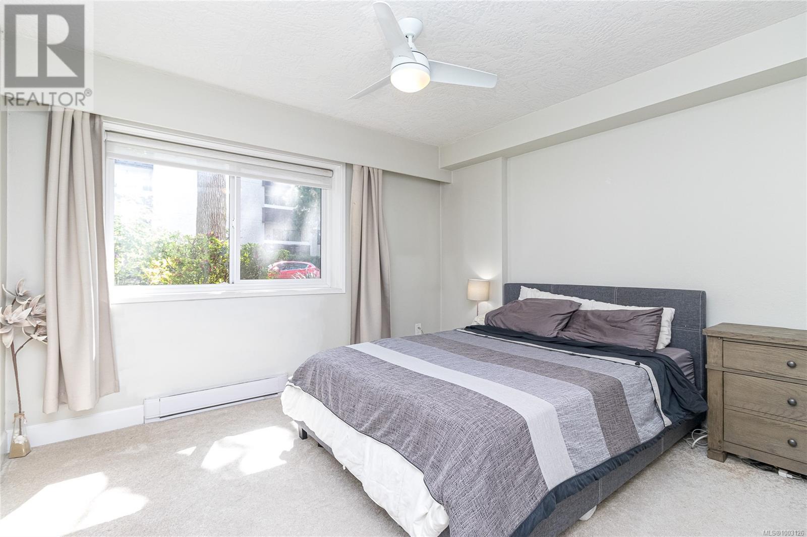 #101 1792 ROCKLAND AVE - Image 11