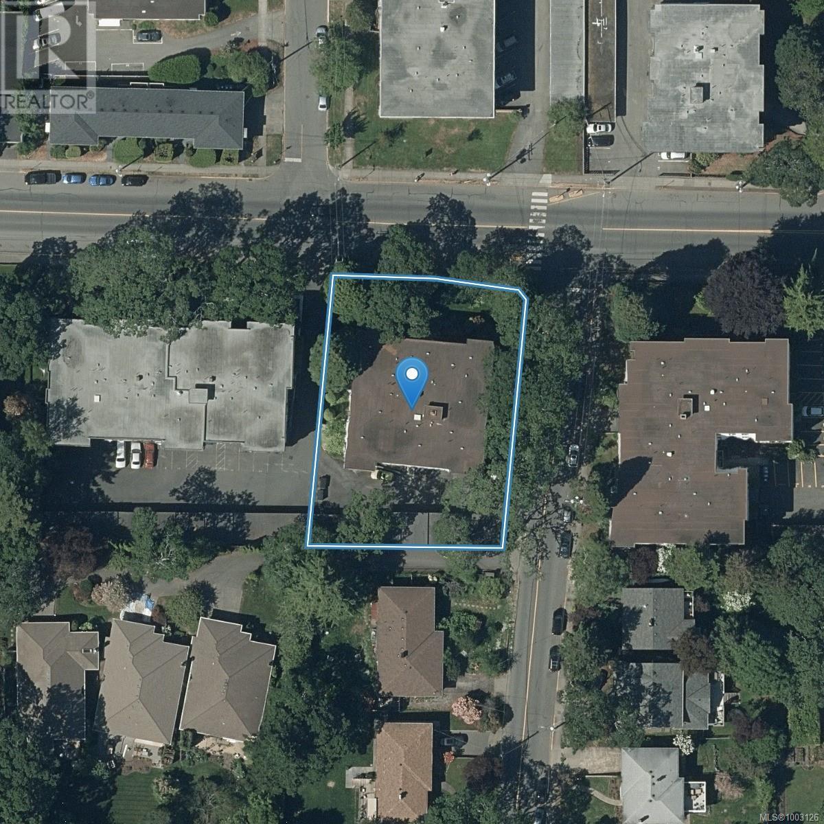 #101 1792 ROCKLAND AVE - Image 29