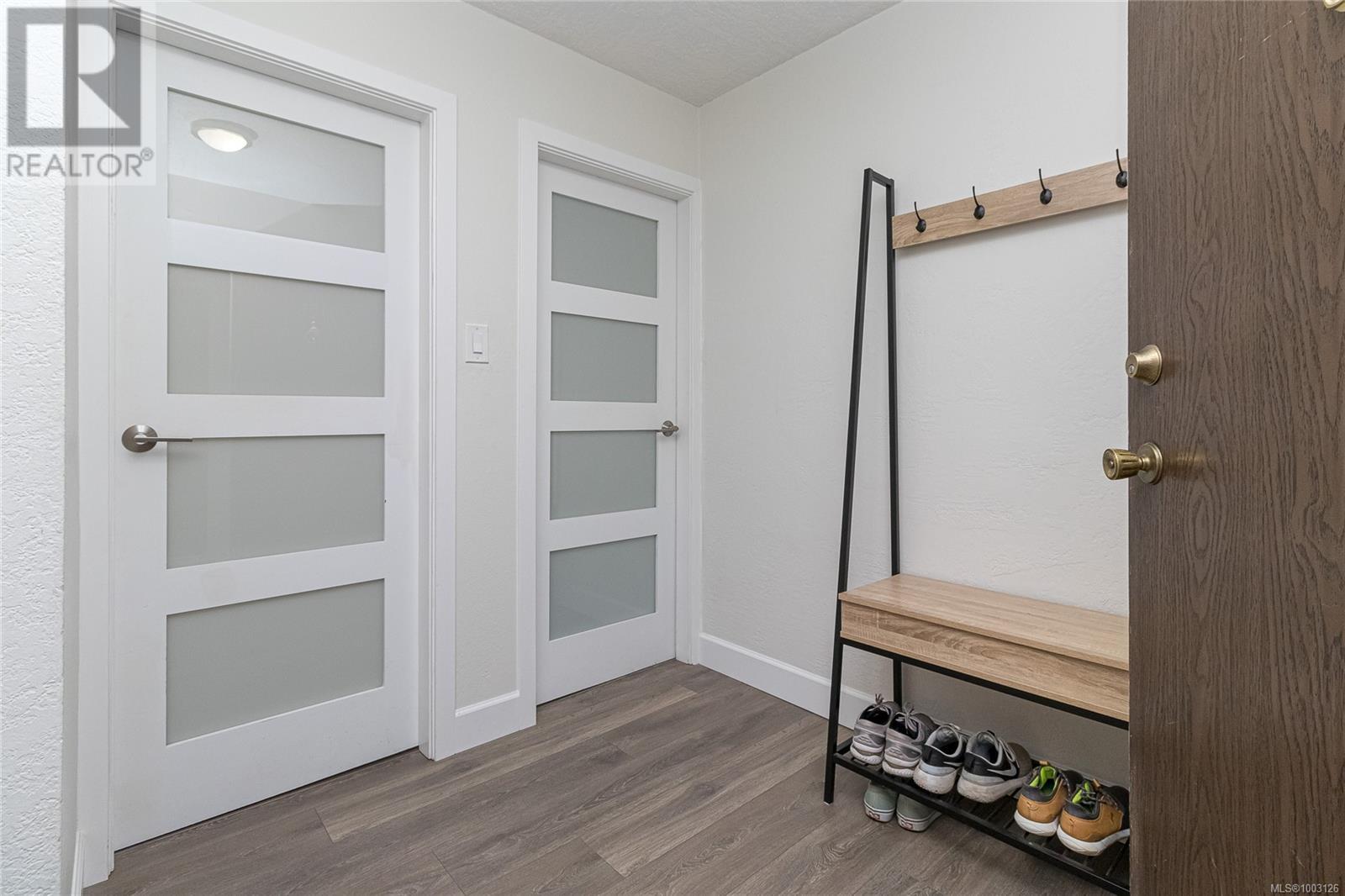 #101 1792 ROCKLAND AVE - Image 4
