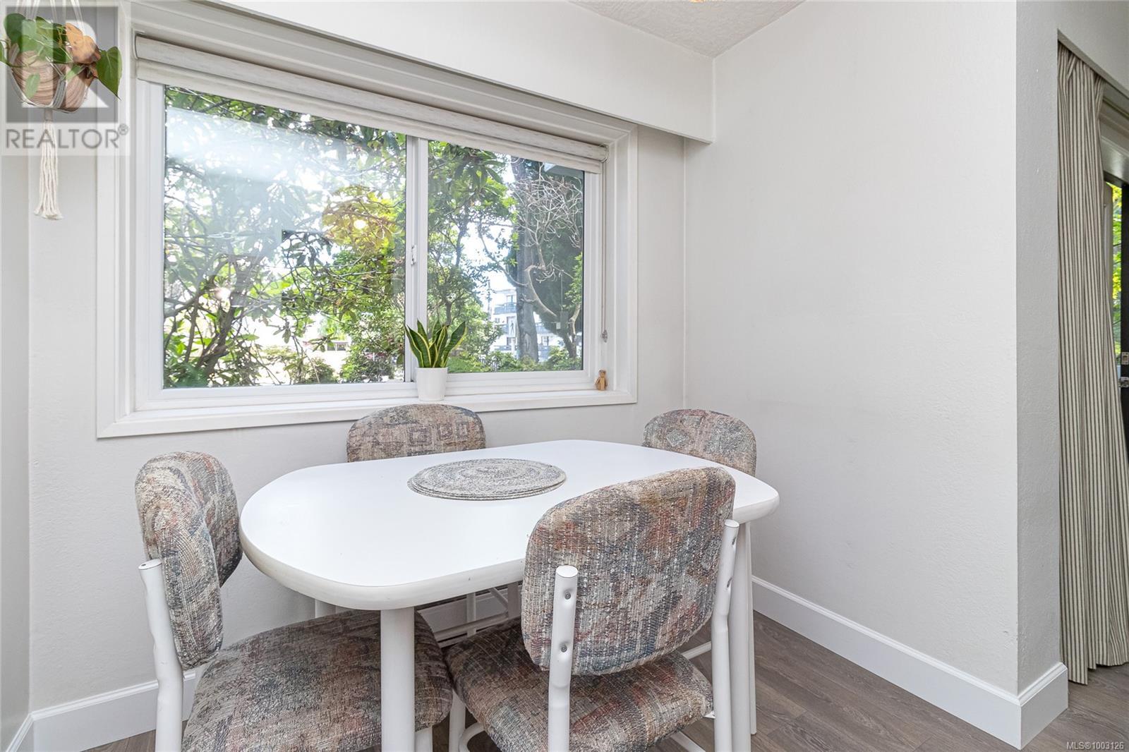 #101 1792 ROCKLAND AVE - Image 9
