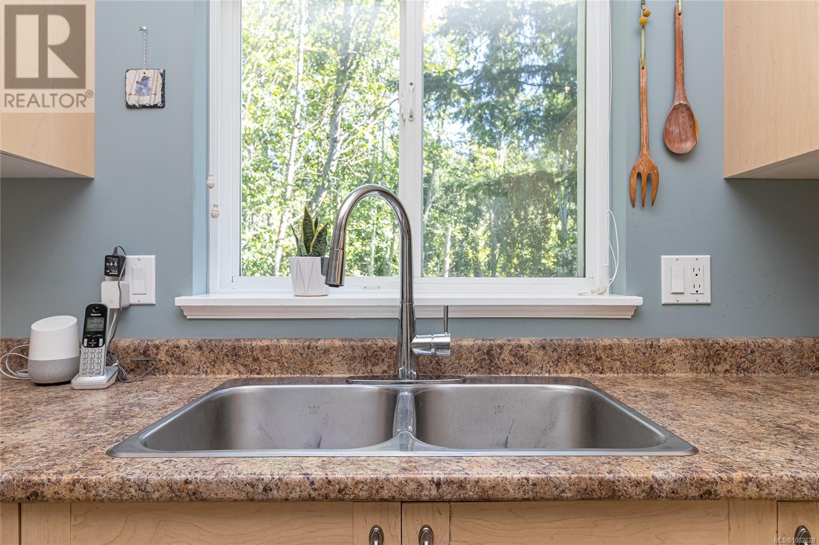 Photo 22 of 120 Thetis Vale Cres, View Royal BC