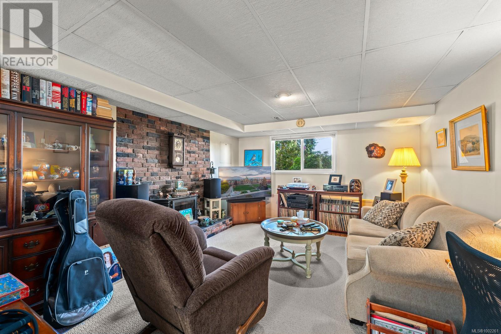 405 Tamarack Rd, Colwood