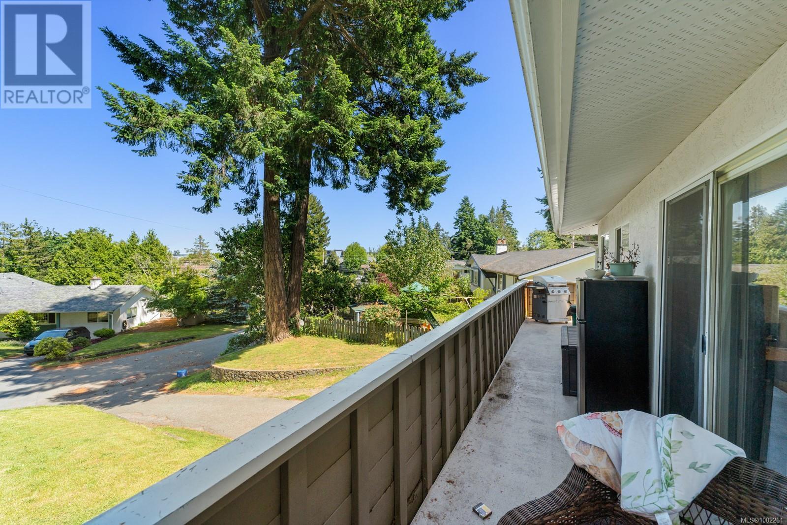 405 Tamarack Rd, Colwood
