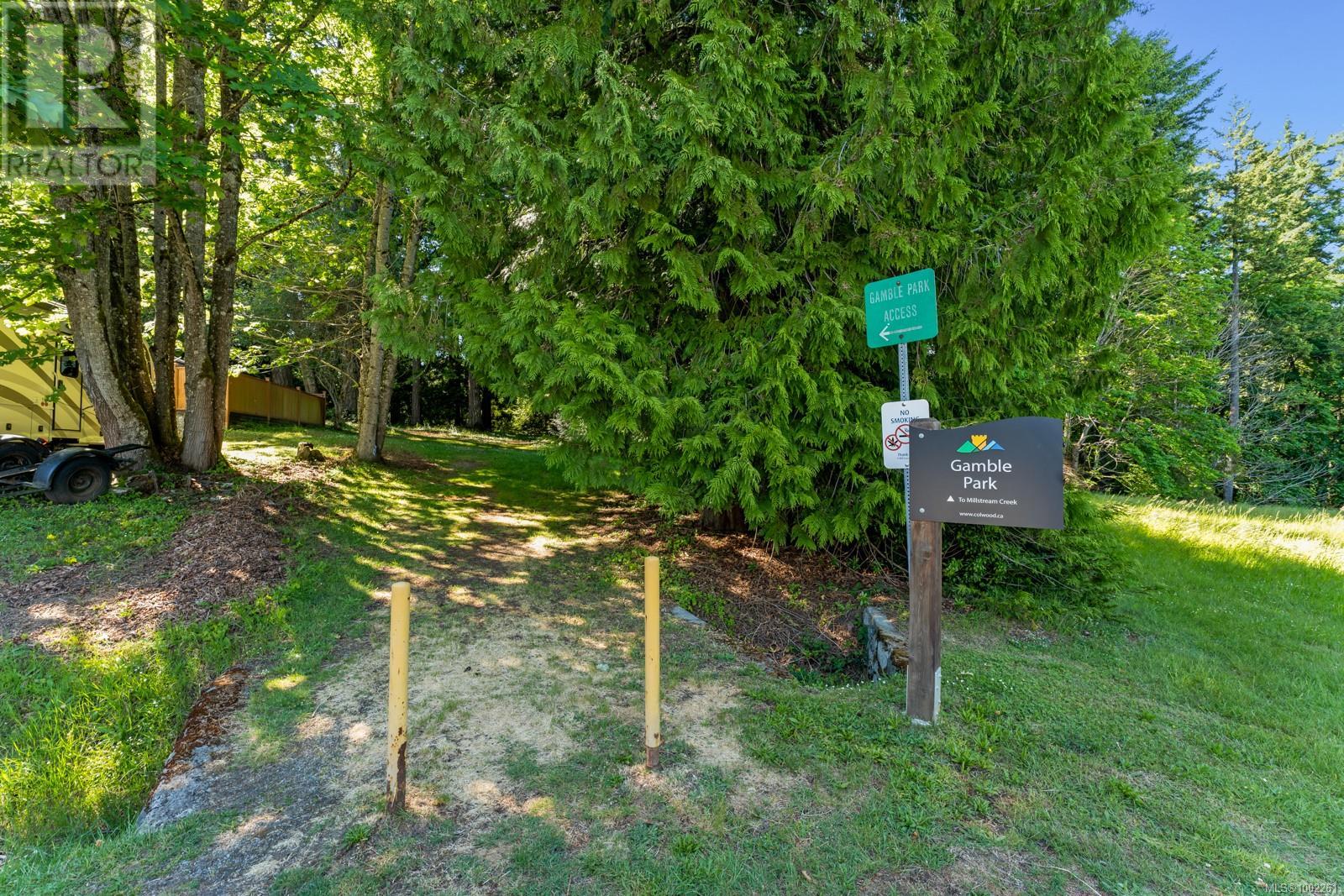 405 Tamarack Rd, Colwood