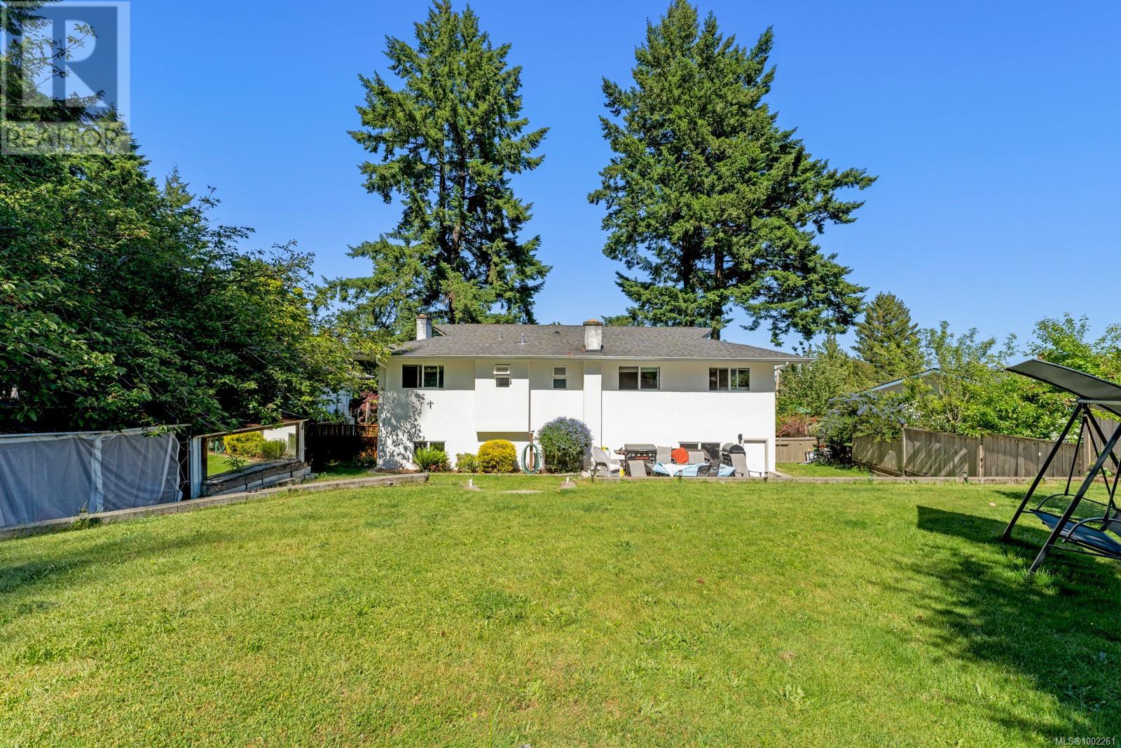 405 Tamarack Rd, Colwood