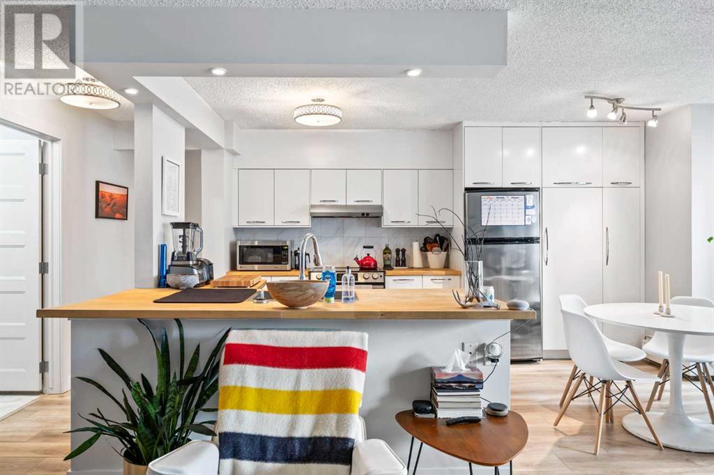 Single Family House for Sale in    Avenue SW Beltline Calgary 