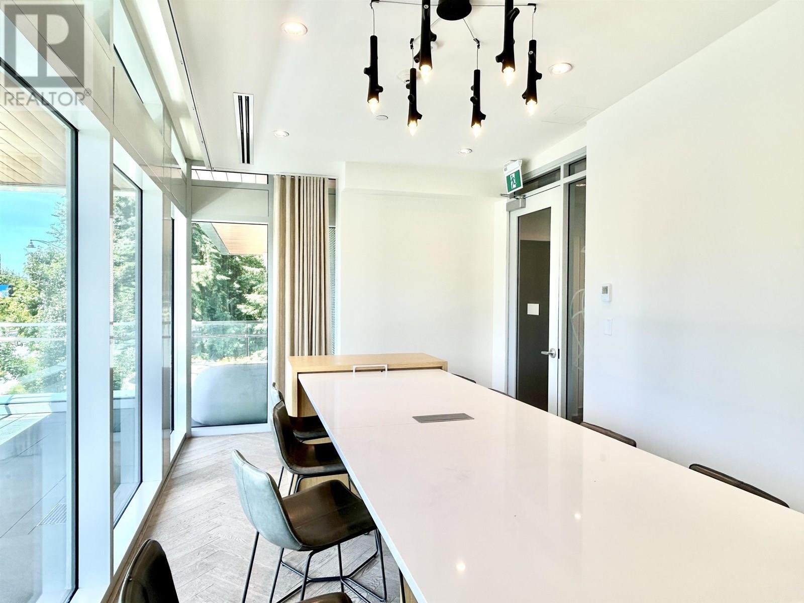 1903 200 KLAHANIE COURT, West Vancouver