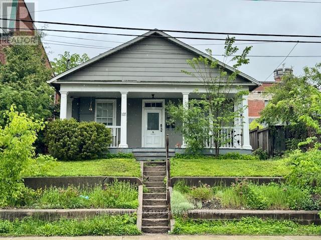 Photo 12 of 488 Aylmer Street N, Peterborough Central ON