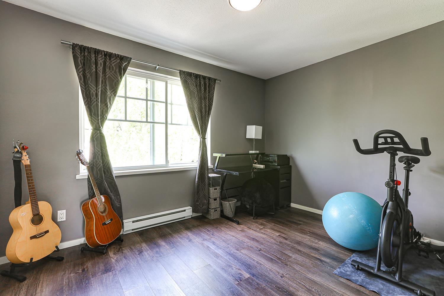 Photo 20 of 38 18983 72 A Avenue, Surrey BC