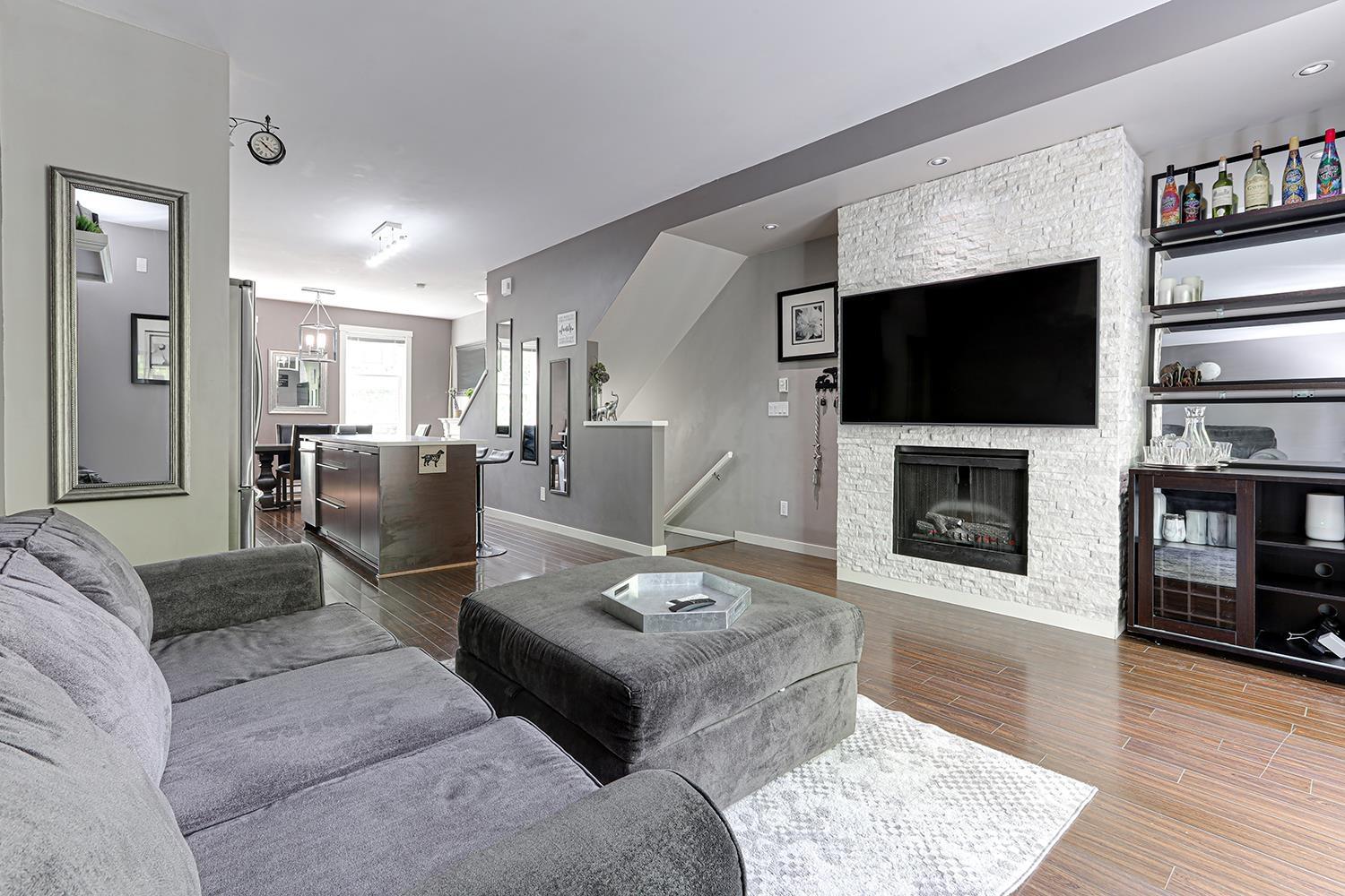 Photo 6 of 38 18983 72 A Avenue, Surrey BC