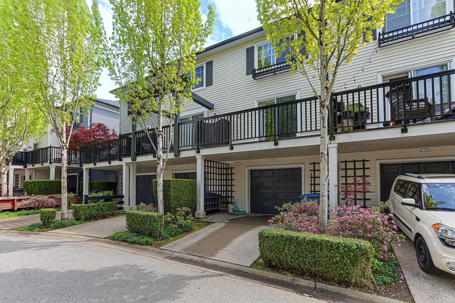 Photo 27 of 38 18983 72 A Avenue, Surrey BC