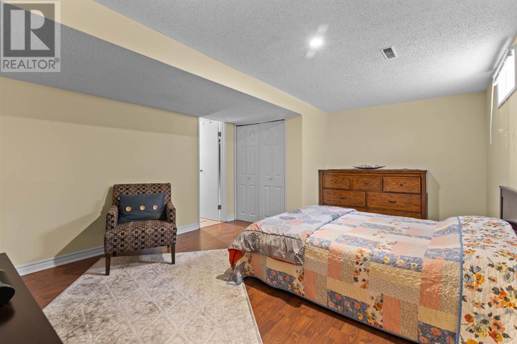 Single Family House Bungalow for Sale in  Palliser Drive SW Oakridge Calgary 