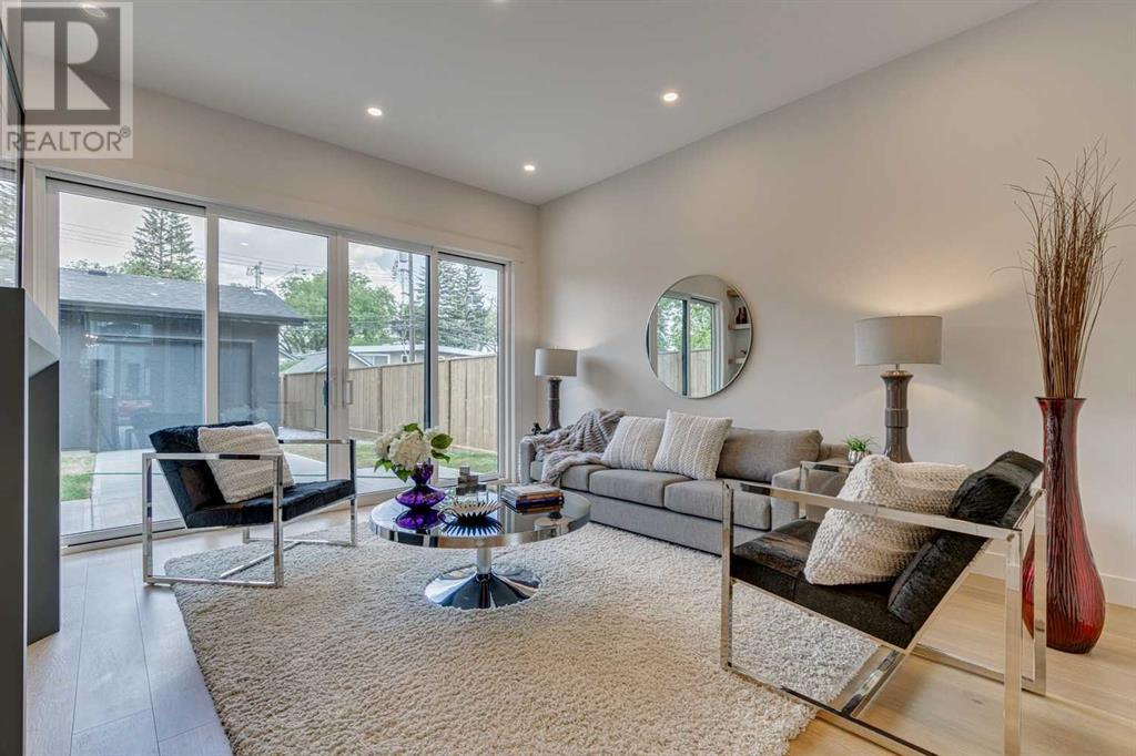 Single Family House for Sale in   Avenue NW Crescent Heights Calgary 