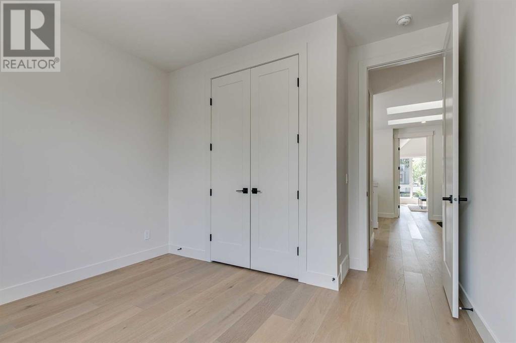 Single Family House for Sale in   Avenue NW Crescent Heights Calgary 