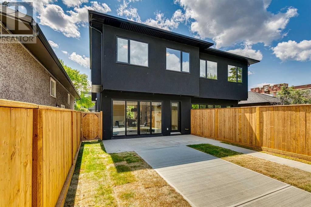 Single Family House for Sale in   Avenue NW Crescent Heights Calgary 