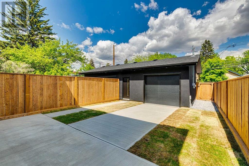 Single Family House for Sale in   Avenue NW Crescent Heights Calgary 