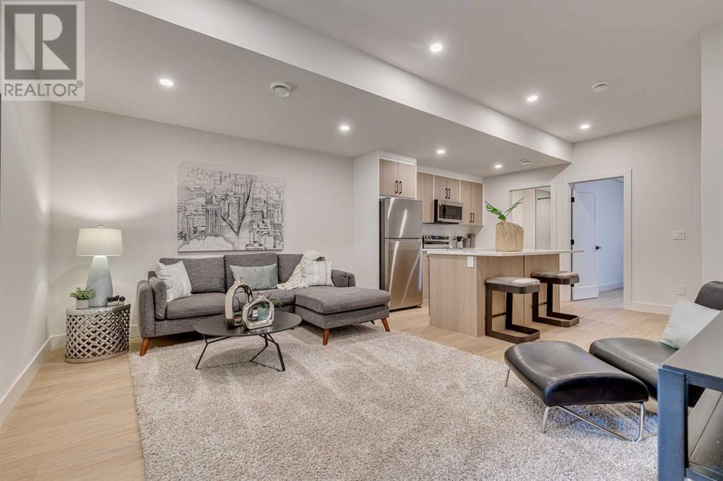 Single Family House for Sale in   Avenue NW Crescent Heights Calgary 