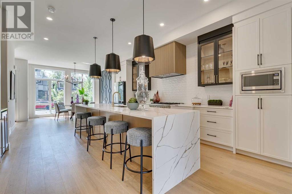 Single Family House for Sale in   Avenue NW Crescent Heights Calgary 