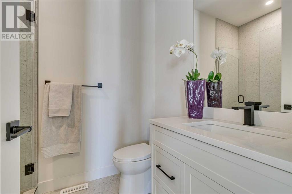 Single Family House for Sale in   Avenue NW Crescent Heights Calgary 